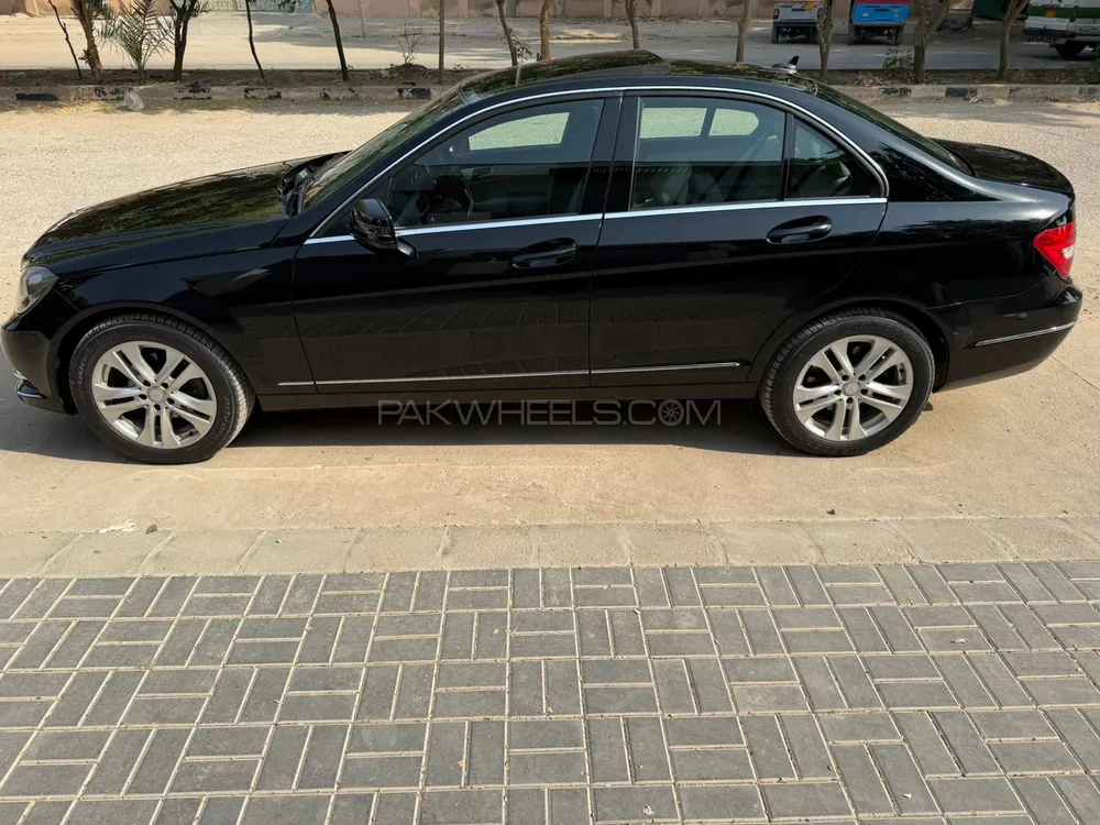 Mercedes Benz C Class 2013 for Sale in Karachi Mercedes Benz C Class 2013 for Sale in Karachi Image-7