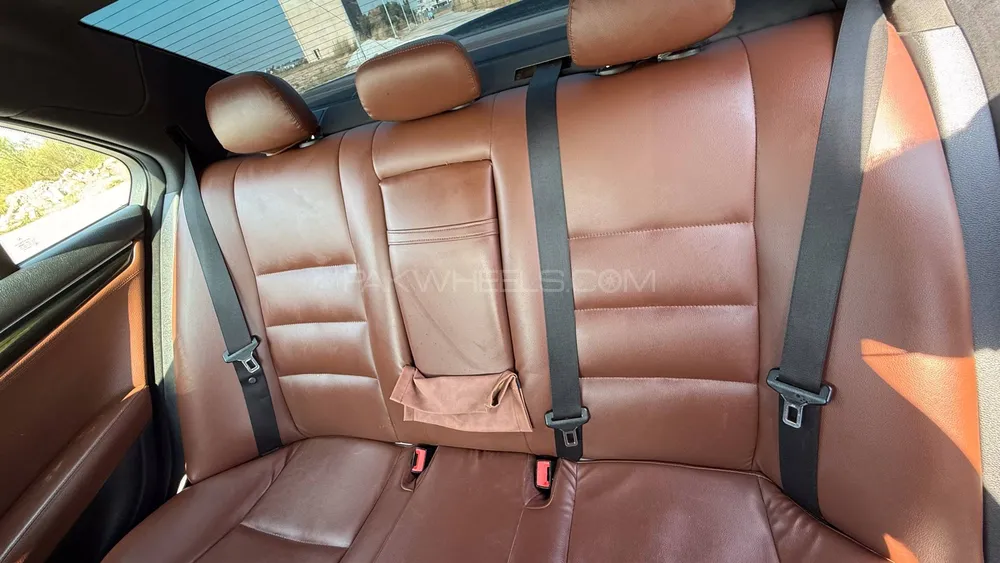 مرسڈیز بینز سی کلاس 2013 for Sale in اسلام آباد مرسڈیز بینز سی کلاس 2013 for Sale in اسلام آباد Image-11