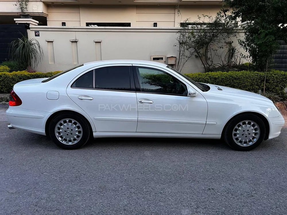 Mercedes Benz E Class 2006 for Sale in Islamabad Mercedes Benz E Class 2006 for Sale in Islamabad Image-7