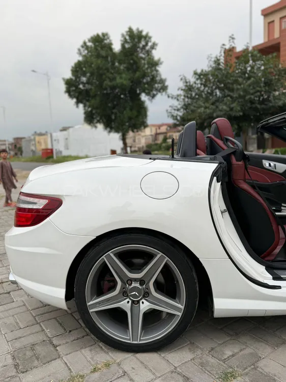 Mercedes Benz SLK Class 2013 for Sale in Lahore Mercedes Benz SLK Class 2013 for Sale in Lahore Image-7