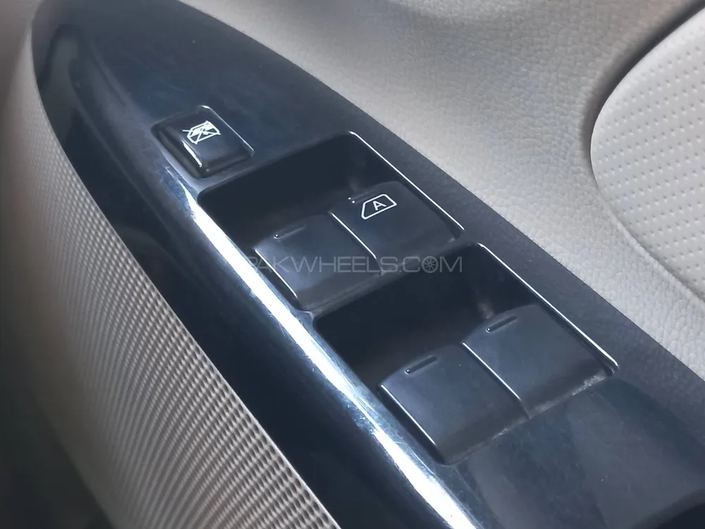 مٹسوبیشی ای کے ویگن 2015 for Sale in کراچی مٹسوبیشی ای کے ویگن 2015 for Sale in کراچی Image-14