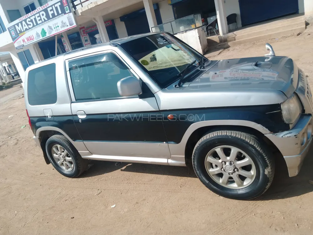 Mitsubishi Pajero Mini 2001 for Sale in Islamabad Mitsubishi Pajero Mini 2001 for Sale in Islamabad Image-2
