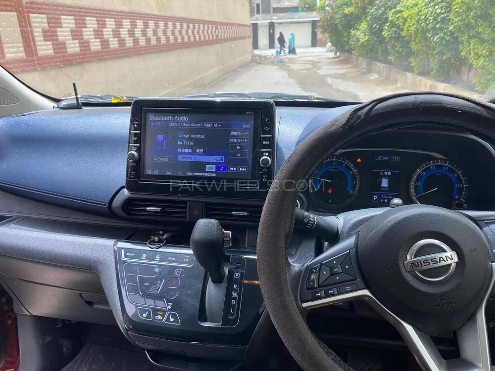 Nissan Dayz Roox 2020 for Sale in Karachi Nissan Dayz Roox 2020 for Sale in Karachi Image-3