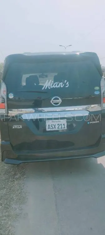 Nissan Serena 2018 for Sale in Gujranwala Nissan Serena 2018 for Sale in Gujranwala Image-1