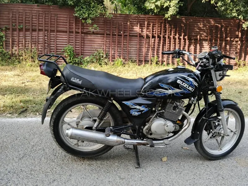 Suzuki GS 150 SE 2017 for Sale Suzuki GS 150 SE 2017 for Sale Image-4