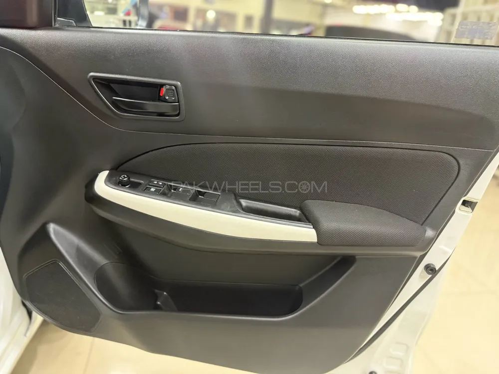 Suzuki Swift 2022 for Sale in Peshawar Suzuki Swift 2022 for Sale in Peshawar Image-9
