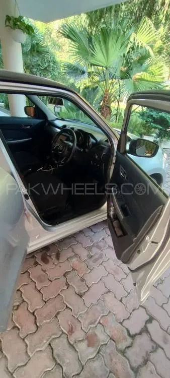 Suzuki Swift 2025 for Sale in Islamabad Suzuki Swift 2025 for Sale in Islamabad Image-12
