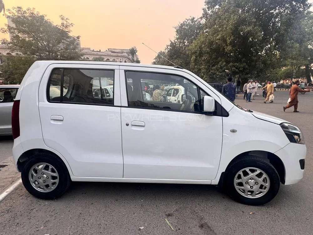 Suzuki Wagon R 2021 for Sale in Lahore Suzuki Wagon R 2021 for Sale in Lahore Image-4