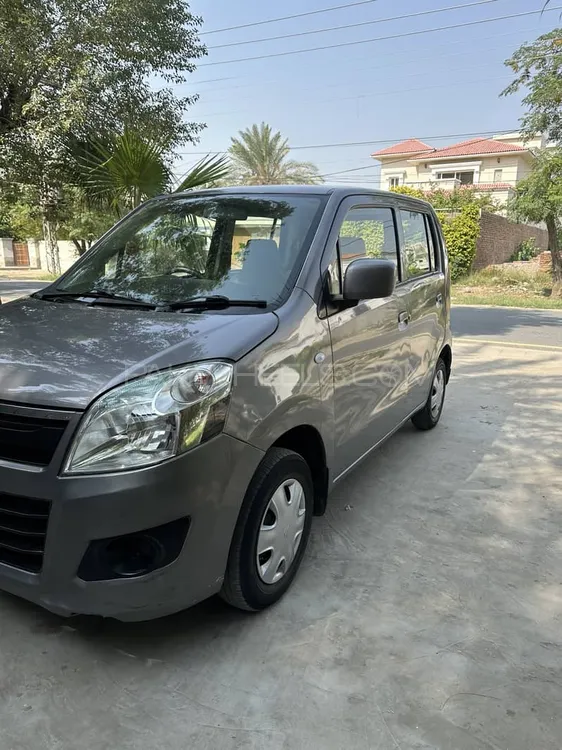 Suzuki Wagon R 2016 for Sale in Bahawalpur Suzuki Wagon R 2016 for Sale in Bahawalpur Image-10