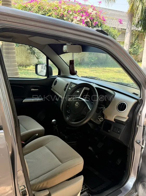 سوزوکی ویگن آر 2017 for Sale in سیالکوٹ سوزوکی ویگن آر 2017 for Sale in سیالکوٹ Image-8
