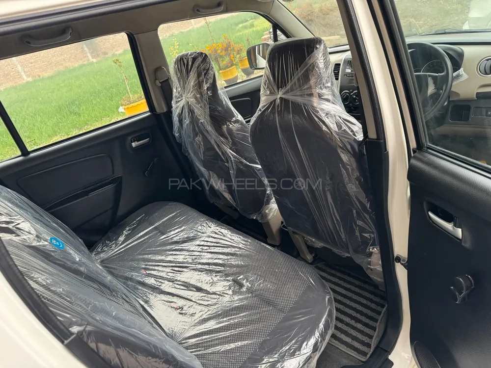 Suzuki Wagon R 2018 for Sale in Peshawar Suzuki Wagon R 2018 for Sale in Peshawar Image-9
