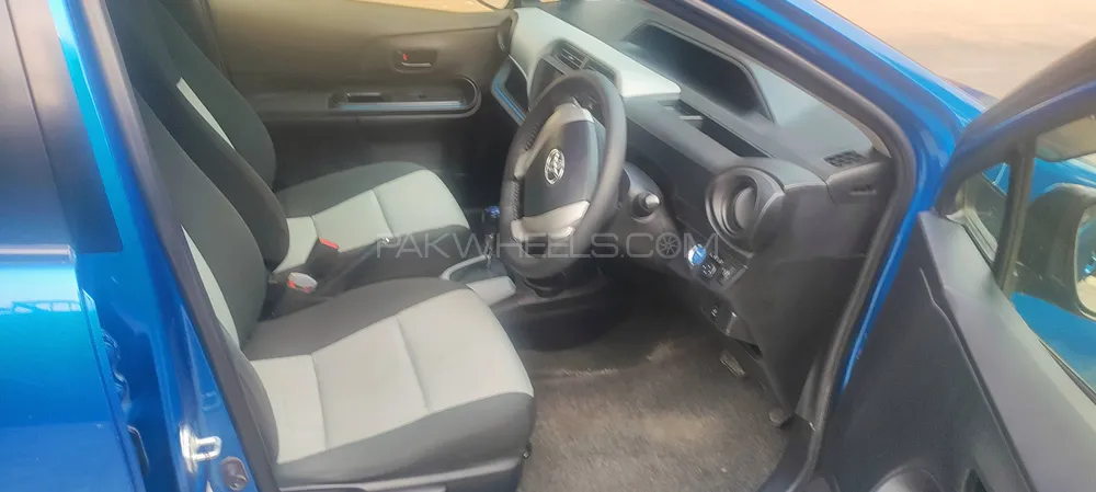Toyota Aqua 2014 for Sale in Lahore Toyota Aqua 2014 for Sale in Lahore Image-9
