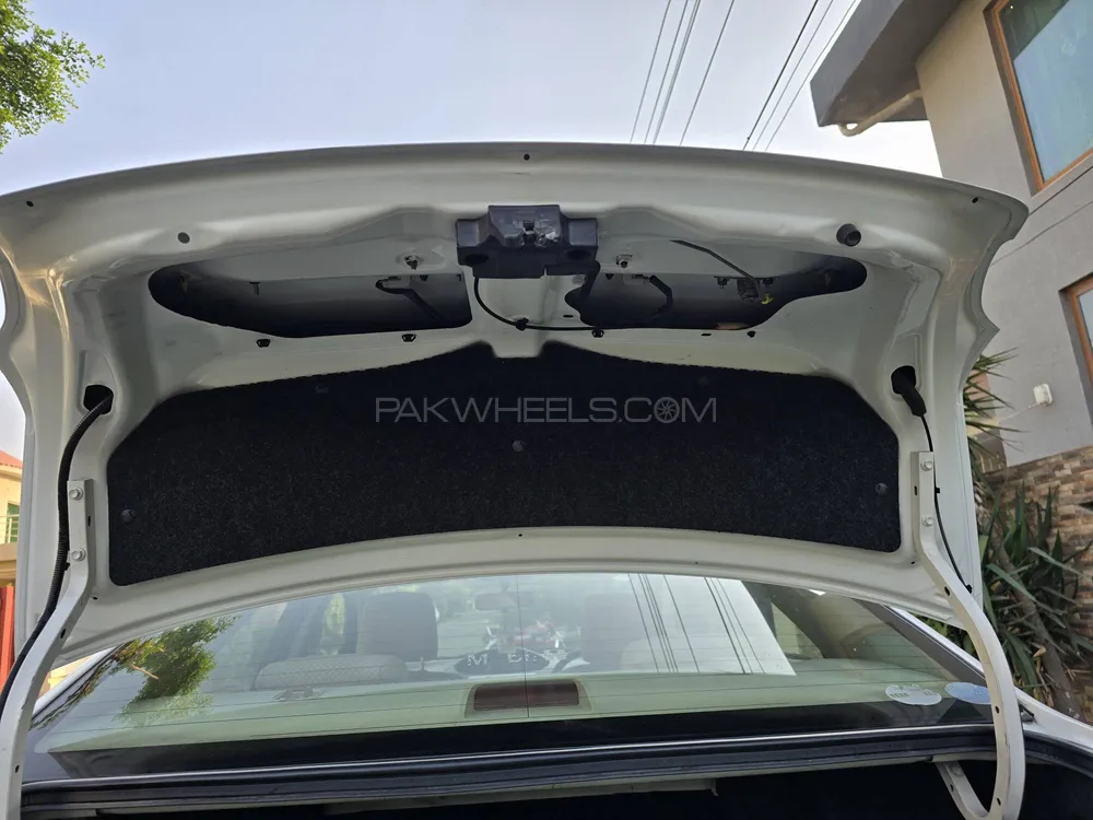 Toyota Belta 2006 for Sale in Lahore Toyota Belta 2006 for Sale in Lahore Image-9