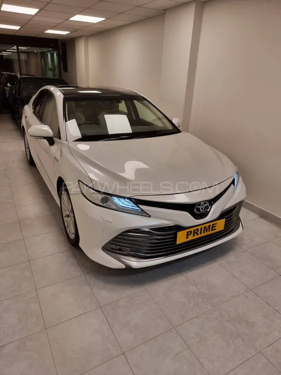 Toyota Camry 2018 for Sale in Karachi Toyota Camry 2018 for Sale in Karachi Image-3