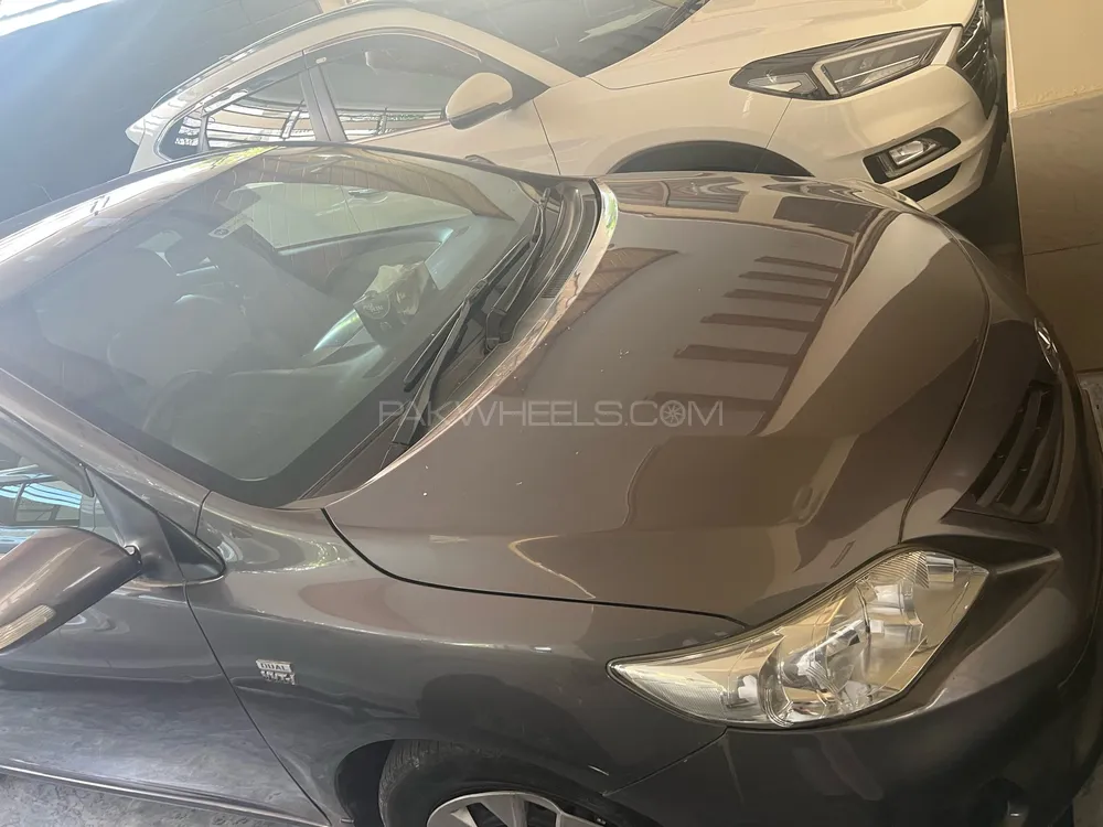 Toyota Corolla 2013 for Sale in Multan Toyota Corolla 2013 for Sale in Multan Image-2
