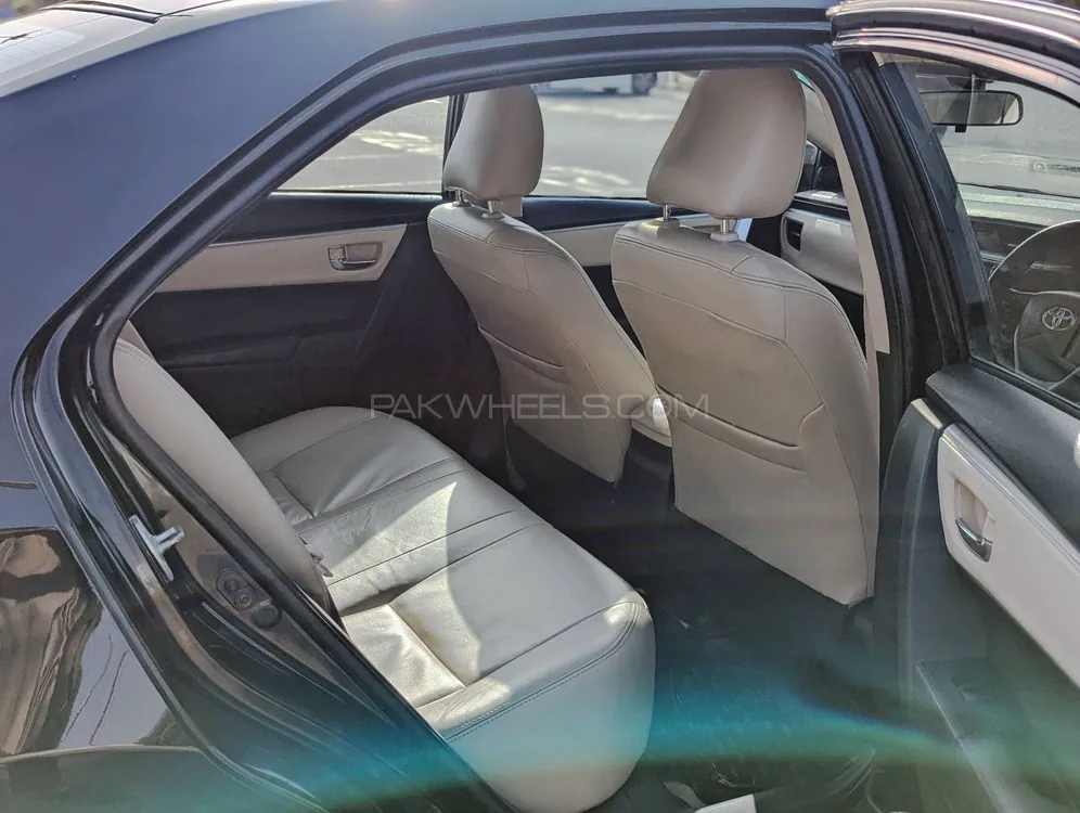 Toyota Corolla 2016 for Sale in Lahore Toyota Corolla 2016 for Sale in Lahore Image-15