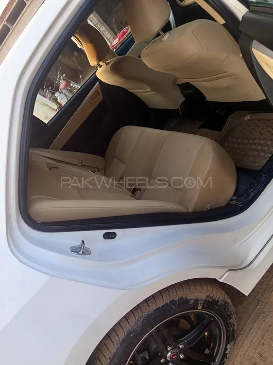 Toyota Corolla 2021 for Sale in Jalalpur Jattan Toyota Corolla 2021 for Sale in Jalalpur Jattan Image-13