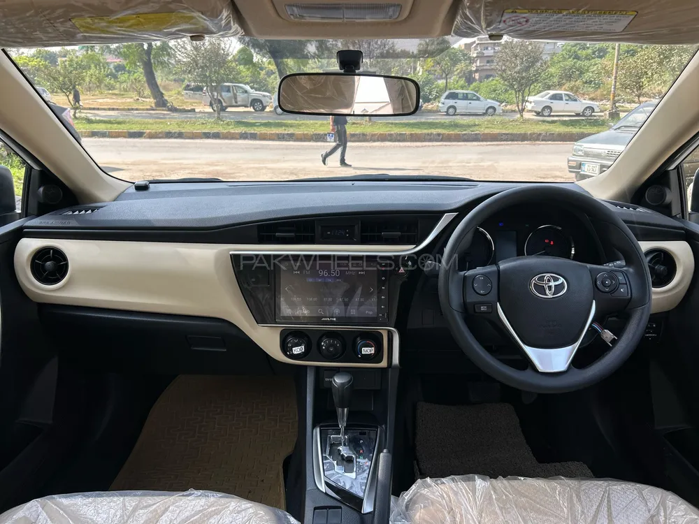 Toyota Corolla 2025 for Sale in Islamabad Toyota Corolla 2025 for Sale in Islamabad Image-9