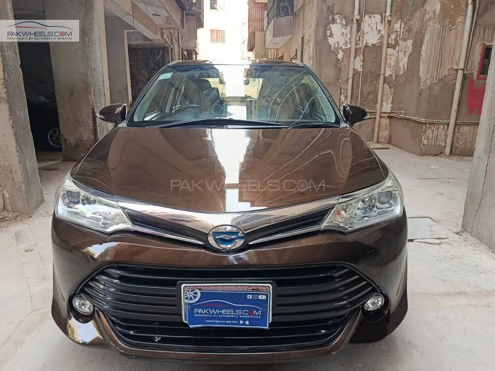 Toyota Corolla Axio 2015 for Sale in Karachi Image-1