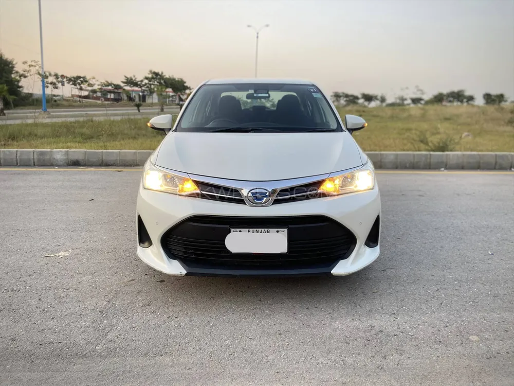 Toyota Corolla Axio 2019 for Sale in Islamabad Image-1