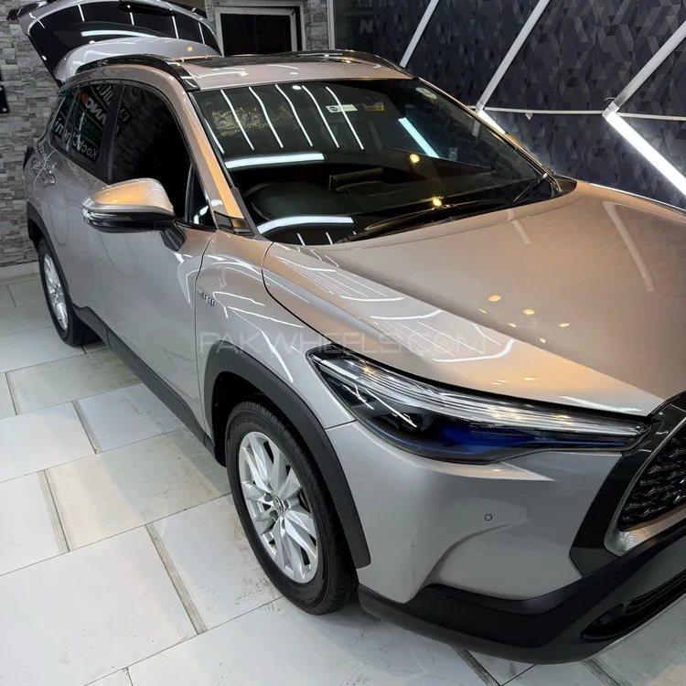 Toyota Corolla Cross 2023 for Sale in Lahore Toyota Corolla Cross 2023 for Sale in Lahore Image-1