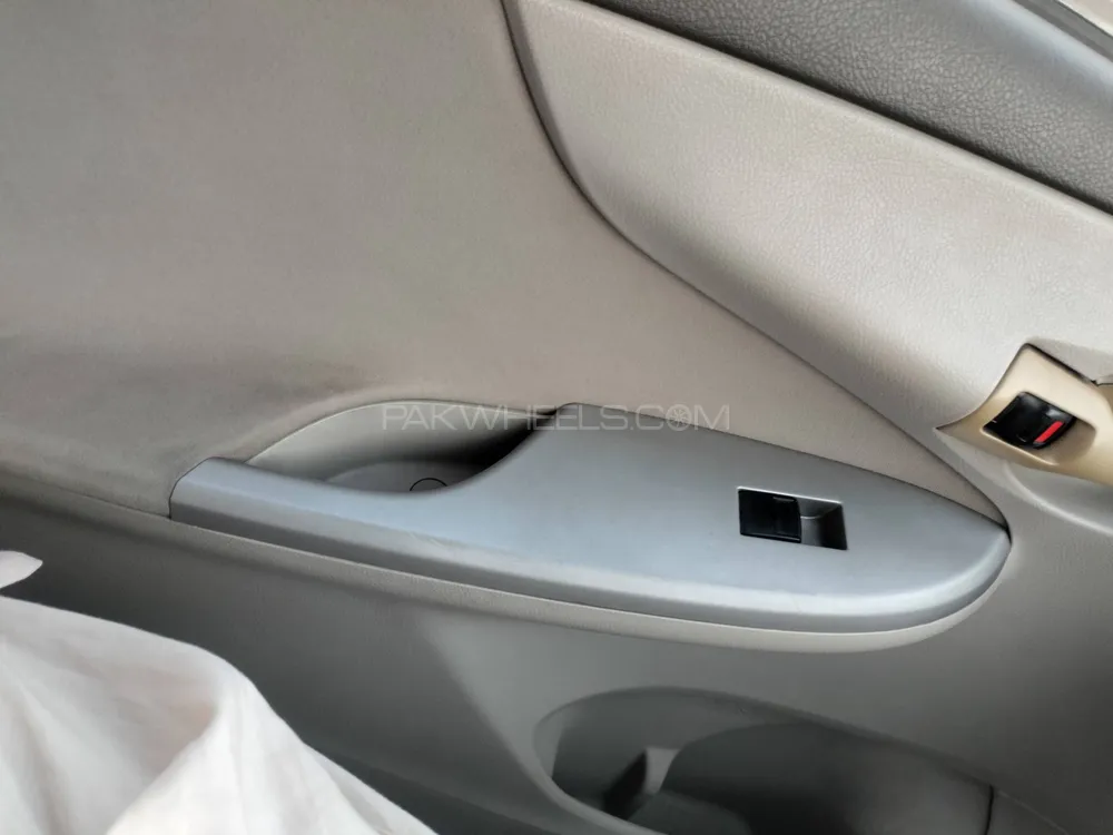 Toyota Corolla 2010 for Sale in Multan Toyota Corolla 2010 for Sale in Multan Image-3