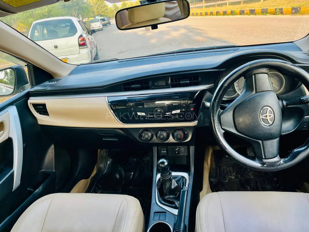 Toyota Corolla 2016 for Sale in Islamabad Toyota Corolla 2016 for Sale in Islamabad Image-10