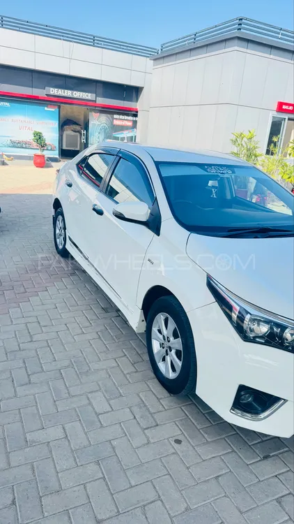 Toyota Corolla 2017 for Sale in Gujrat Image-1