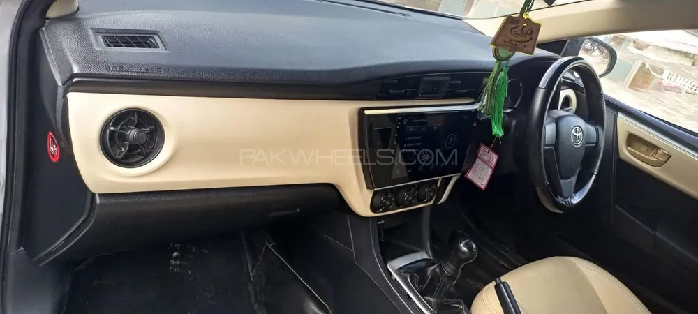 Toyota Corolla 2018 for Sale in Sadiqabad Toyota Corolla 2018 for Sale in Sadiqabad Image-13
