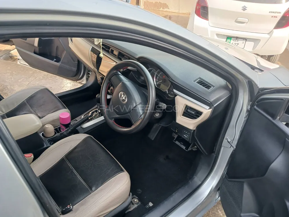 Toyota Corolla 2015 for Sale in Sialkot Toyota Corolla 2015 for Sale in Sialkot Image-12
