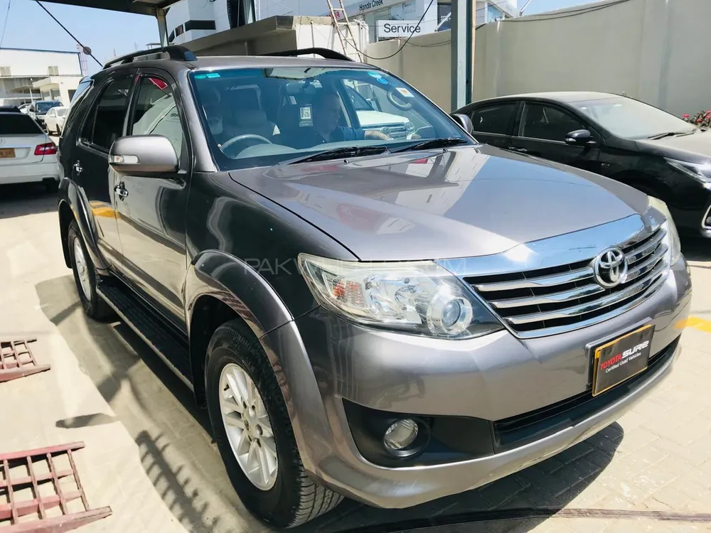 Toyota Fortuner 2014 for Sale in Karachi Toyota Fortuner 2014 for Sale in Karachi Image-1