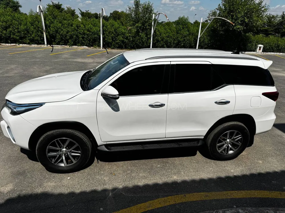 Toyota Fortuner 2017 for Sale in Jhang Toyota Fortuner 2017 for Sale in Jhang Image-6