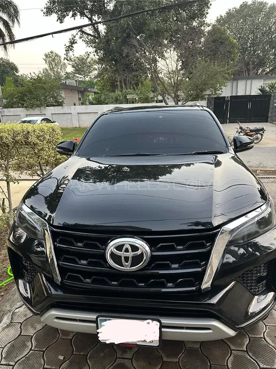 Toyota Fortuner 2021 for Sale in Sialkot Toyota Fortuner 2021 for Sale in Sialkot Image-1