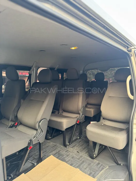 Toyota Hiace 2019 for Sale in Lahore Toyota Hiace 2019 for Sale in Lahore Image-8