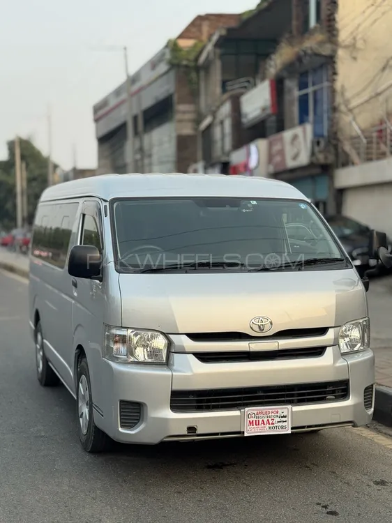 Toyota Hiace 2019 for Sale in Lahore Toyota Hiace 2019 for Sale in Lahore Image-3