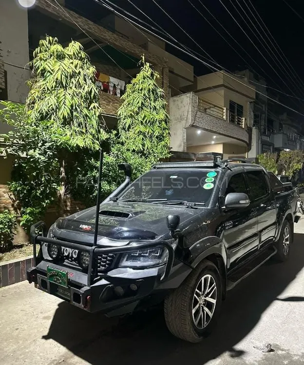 Toyota Hilux 2012 for Sale in Lahore Toyota Hilux 2012 for Sale in Lahore Image-17