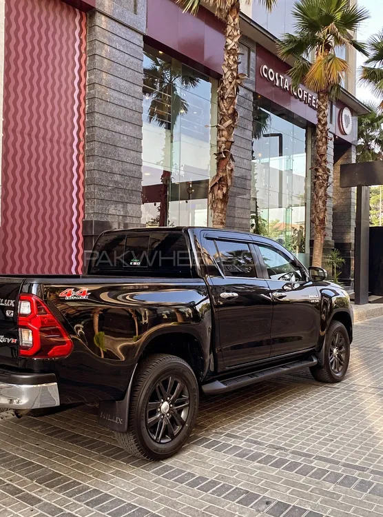 Toyota Hilux 2018 for Sale in Lahore Image-1
