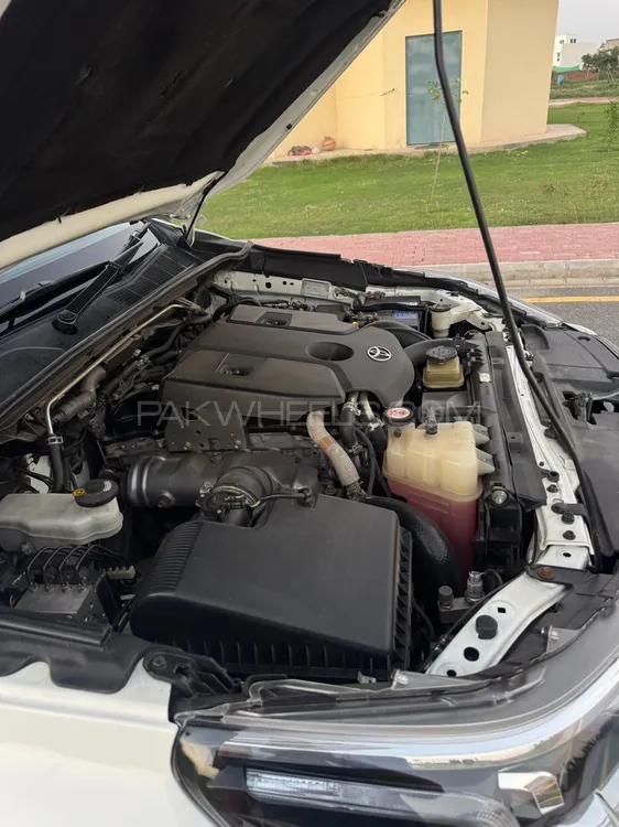 Toyota Hilux 2018 for Sale in Lahore Toyota Hilux 2018 for Sale in Lahore Image-6