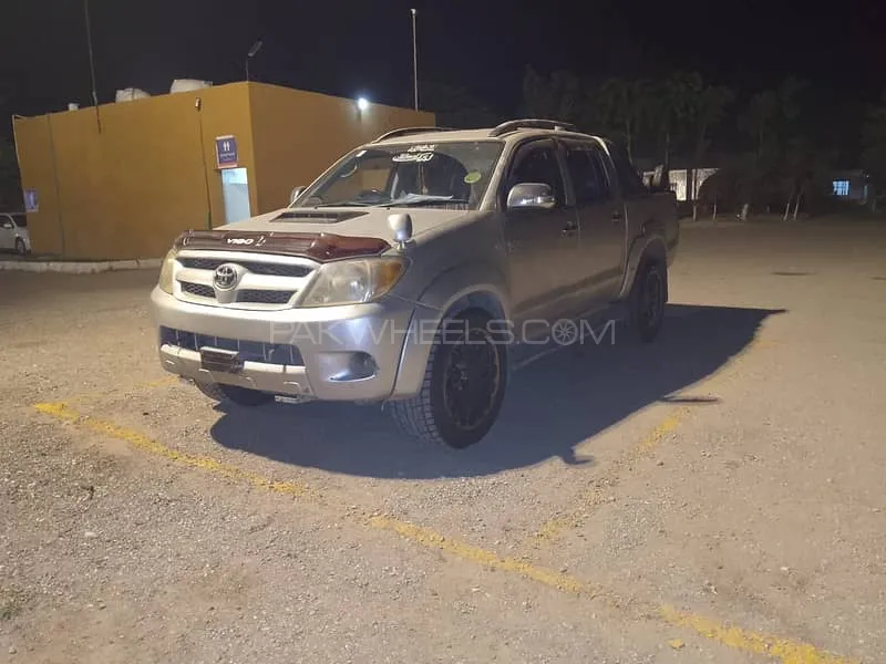 Toyota Hilux 2010 for Sale in Haripur Toyota Hilux 2010 for Sale in Haripur Image-3