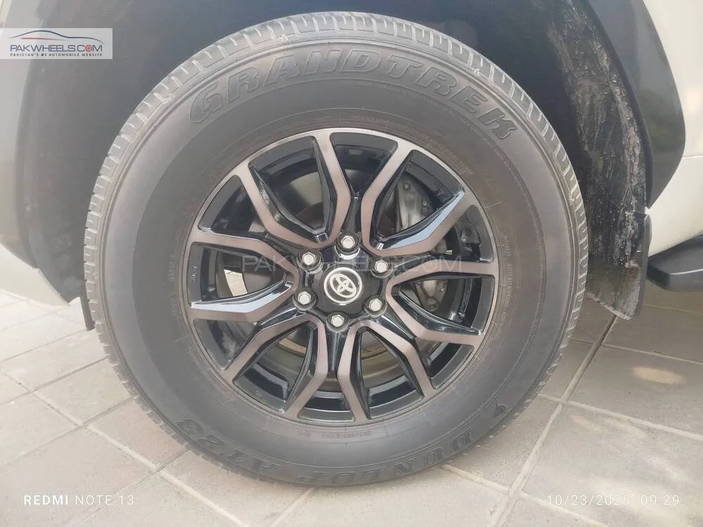 Toyota Land Cruiser 2022 for Sale in Karachi Toyota Land Cruiser 2022 for Sale in Karachi Image-14