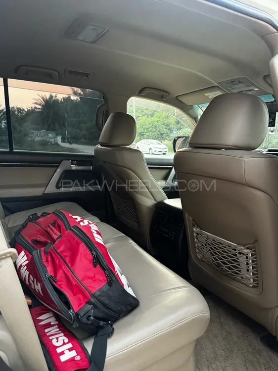 Toyota Land Cruiser 2008 for Sale in Faisalabad Toyota Land Cruiser 2008 for Sale in Faisalabad Image-9