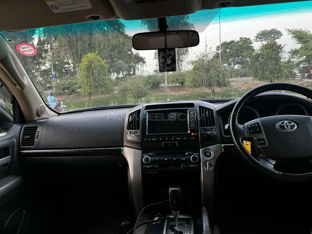Toyota Land Cruiser 2008 for Sale in Faisalabad Toyota Land Cruiser 2008 for Sale in Faisalabad Image-8