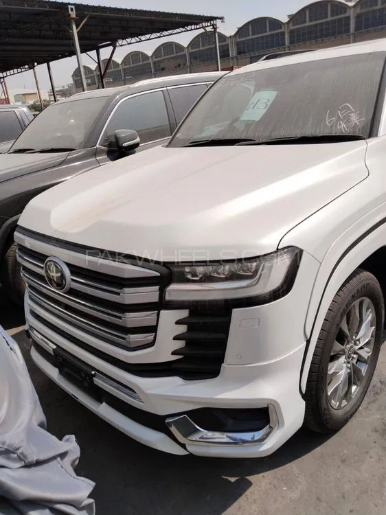 Toyota Land Cruiser 2022 for Sale in Karachi Toyota Land Cruiser 2022 for Sale in Karachi Image-4