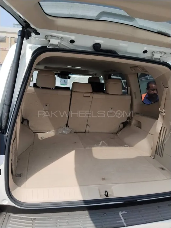 Toyota Land Cruiser 2022 for Sale in Karachi Toyota Land Cruiser 2022 for Sale in Karachi Image-19