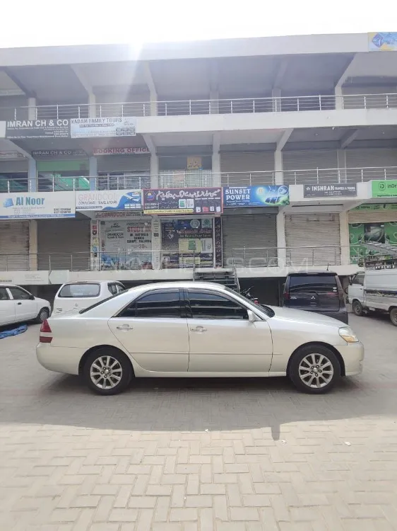 Toyota Mark II 2005 for Sale in Multan Toyota Mark II 2005 for Sale in Multan Image-9