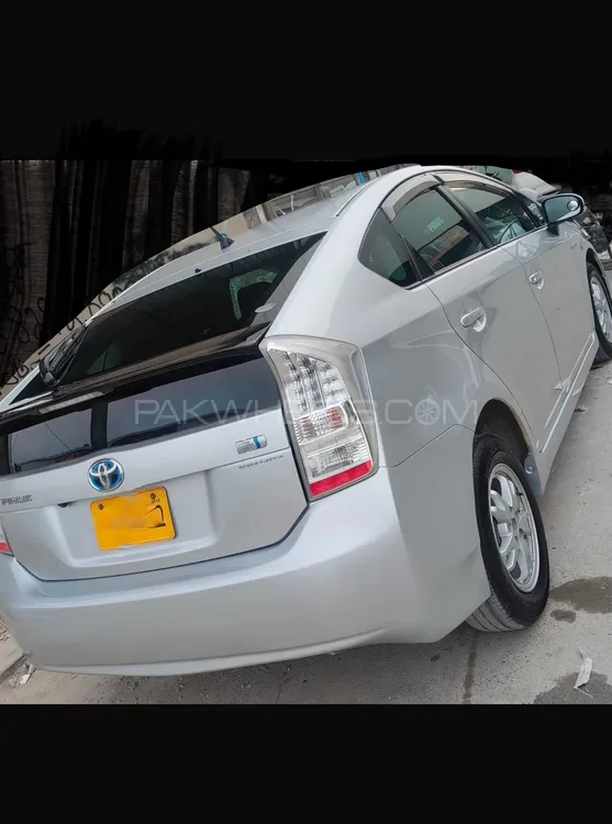 ٹویوٹا پریوس 2011 for Sale in کوئٹہ ٹویوٹا پریوس 2011 for Sale in کوئٹہ Image-3