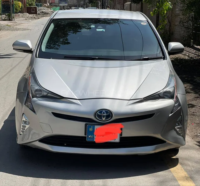 Toyota Prius 2015 for Sale in Lahore Toyota Prius 2015 for Sale in Lahore Image-2