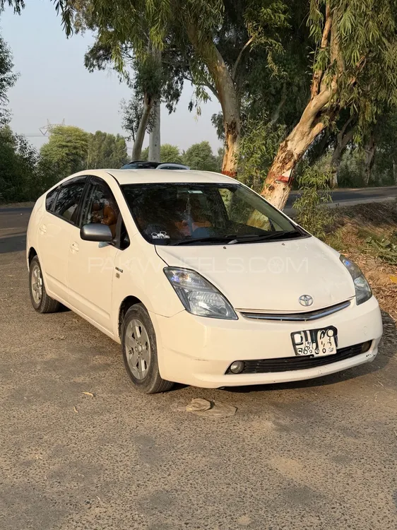 Toyota Prius 2007 for Sale in Okara Toyota Prius 2007 for Sale in Okara Image-2