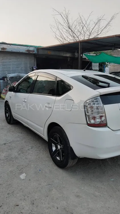 Toyota Prius 2008 for Sale in Rawalpindi Toyota Prius 2008 for Sale in Rawalpindi Image-8