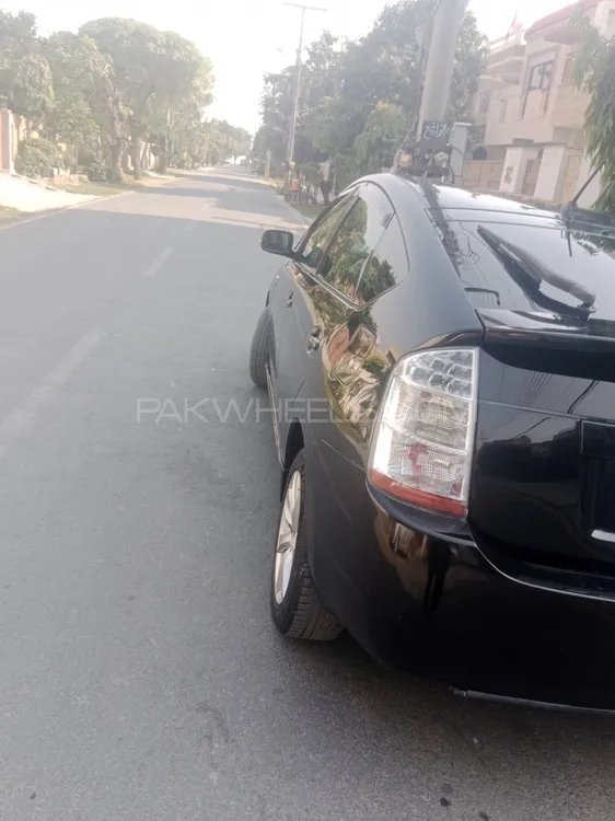 Toyota Prius 2008 for Sale in Lahore Toyota Prius 2008 for Sale in Lahore Image-8